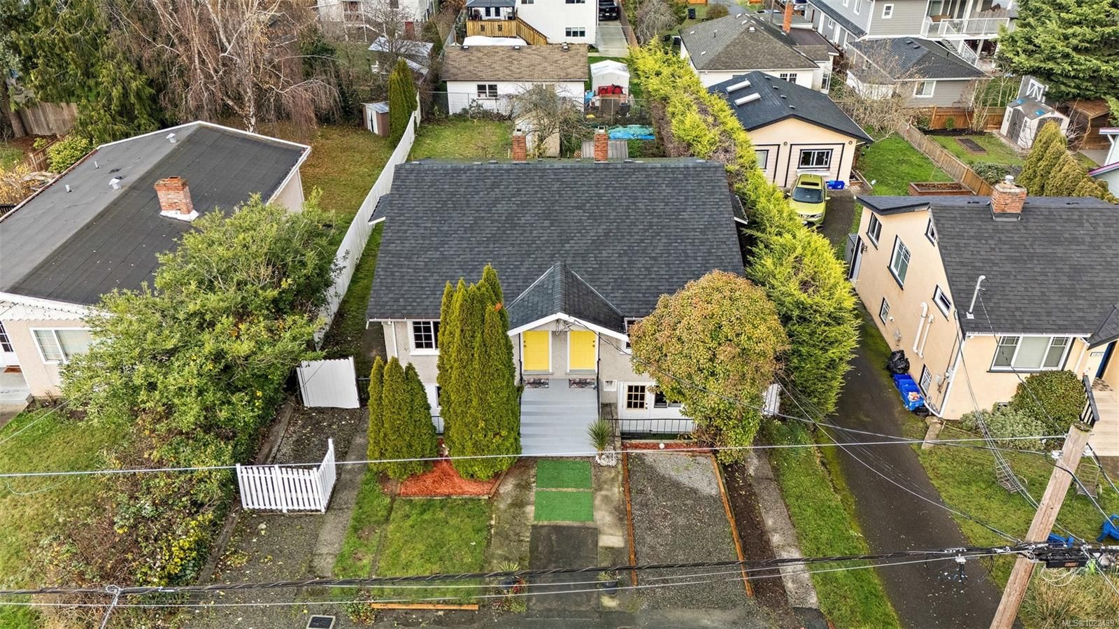 {"zip":"V9A 1Y2","area":"Capital Regional District","city":"Saanich","state":"BC","country":null,"district":null,"addressKey":"30203022donaldstreetsaanich","streetName":"Donald","unitNumber":"3020","neighborhood":"SW Gorge","streetNumber":"3022","streetSuffix":"St","communityCode":null,"streetDirection":null,"majorIntersection":null,"streetDirectionPrefix":null}