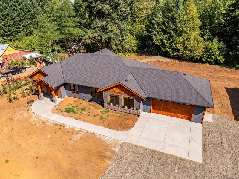 3368 Small Rd, Courtenay, British Columbia