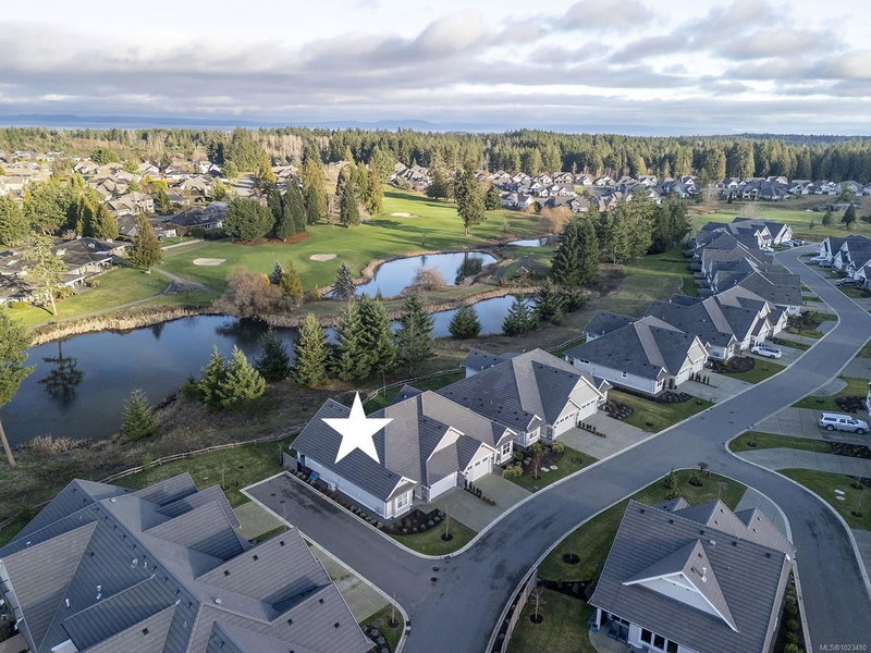 1444 Crown Isle Dr #108, Courtenay, British Columbia
