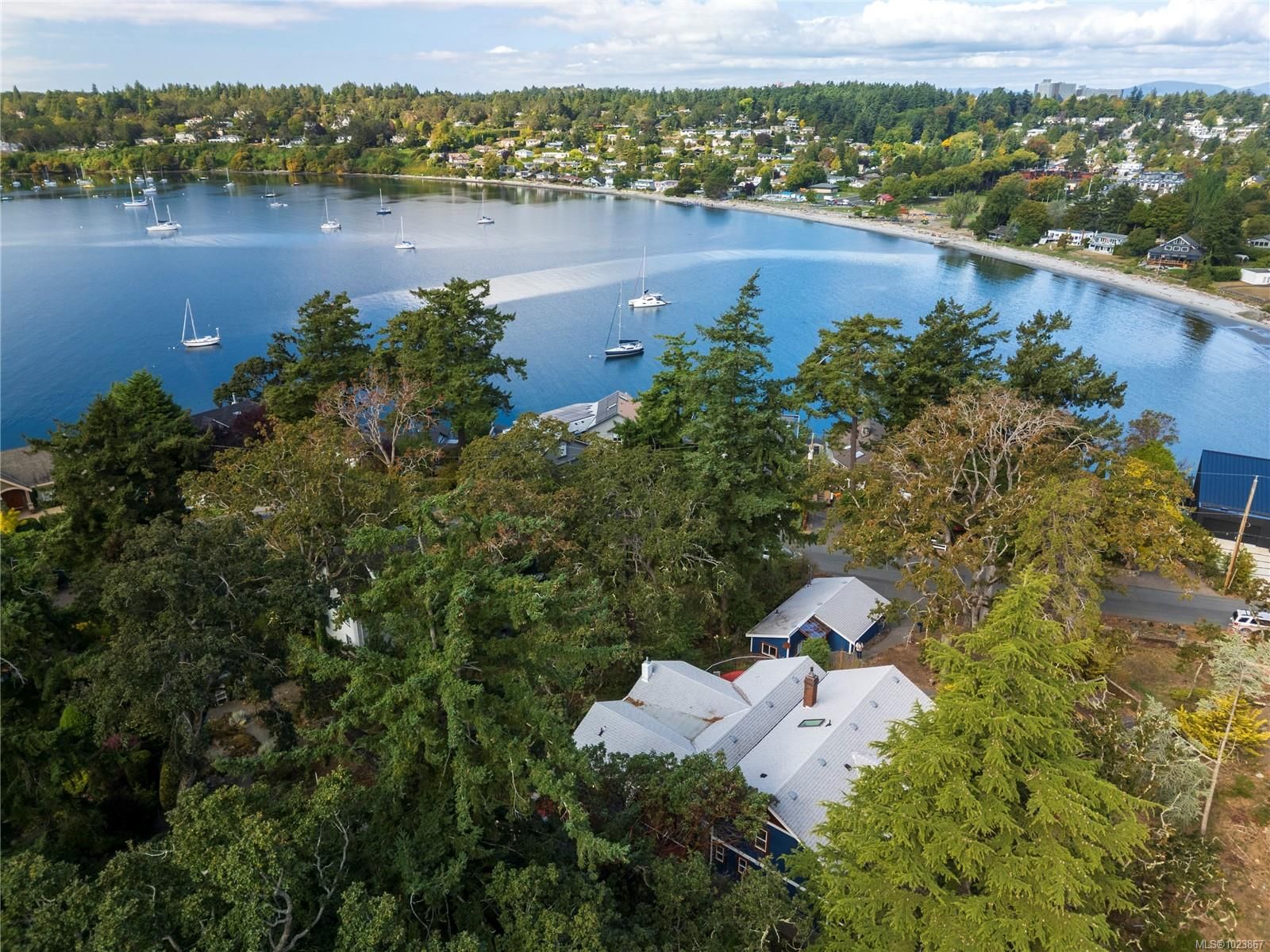 {"zip":"V8N 1K8","area":"Capital Regional District","city":"Saanich","state":"BC","country":null,"district":null,"addressKey":"2710seaviewroadsaanich","streetName":"Sea View","unitNumber":null,"neighborhood":"SE Ten Mile Point","streetNumber":"2710","streetSuffix":"Rd","communityCode":null,"streetDirection":null,"majorIntersection":null,"streetDirectionPrefix":null}