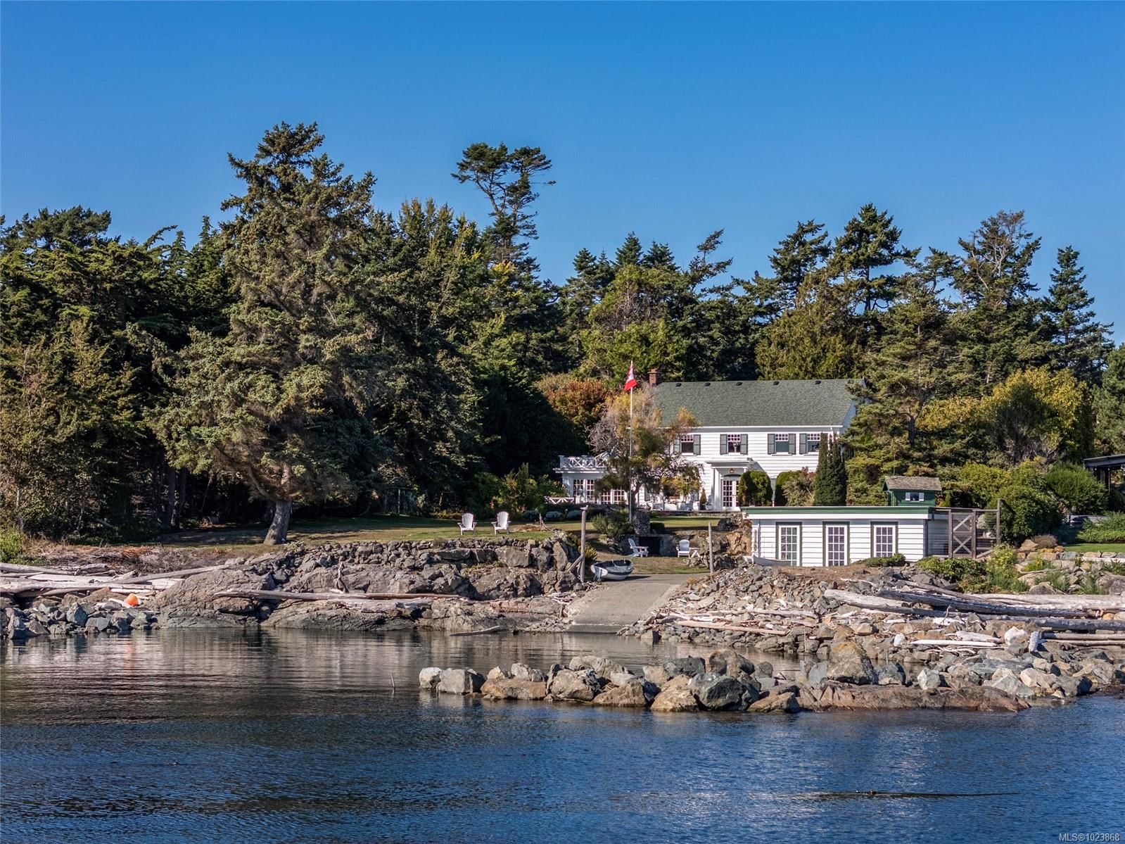 {"zip":"V8N 1T3","area":"Capital Regional District","city":"Saanich","state":"BC","country":null,"district":null,"addressKey":"3045mcanallyroadsaanich","streetName":"McAnally","unitNumber":null,"neighborhood":"SE Ten Mile Point","streetNumber":"3045","streetSuffix":"Rd","communityCode":null,"streetDirection":null,"majorIntersection":null,"streetDirectionPrefix":null}