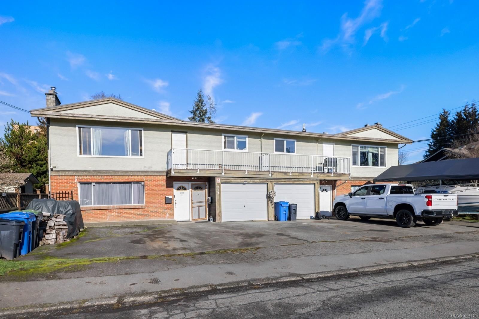 {"zip":"V9L 0B3","area":"Duncan, City of","city":"Duncan","state":"BC","country":null,"district":null,"addressKey":"221223thirdstreetduncan","streetName":"Third","unitNumber":null,"neighborhood":"Du West Duncan","streetNumber":"221/223","streetSuffix":"St","communityCode":null,"streetDirection":null,"majorIntersection":null,"streetDirectionPrefix":null}