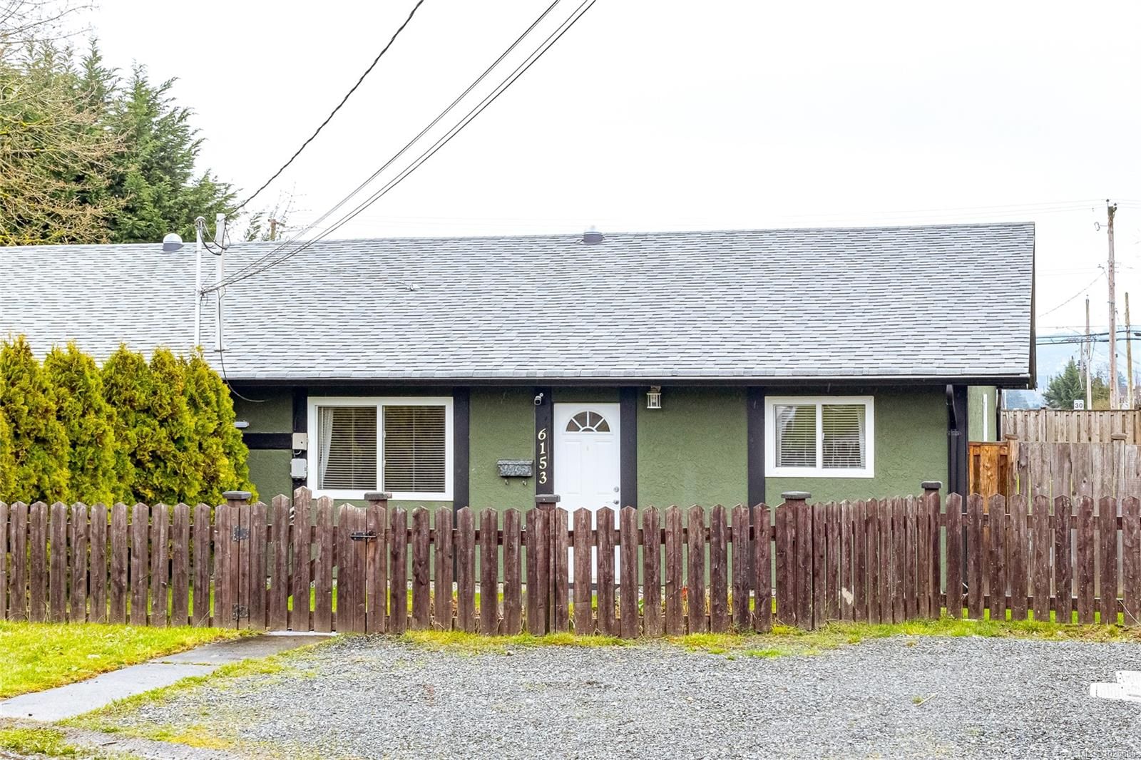 6153 Sumas Rd