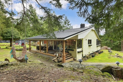 370 Campbell Bay Rd, Mayne Island