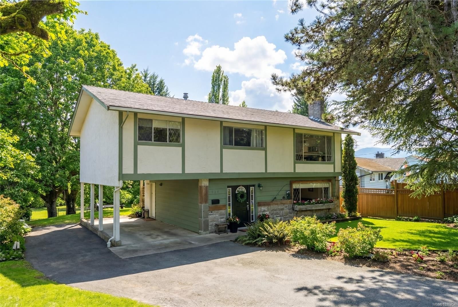 2444 Seine Rd