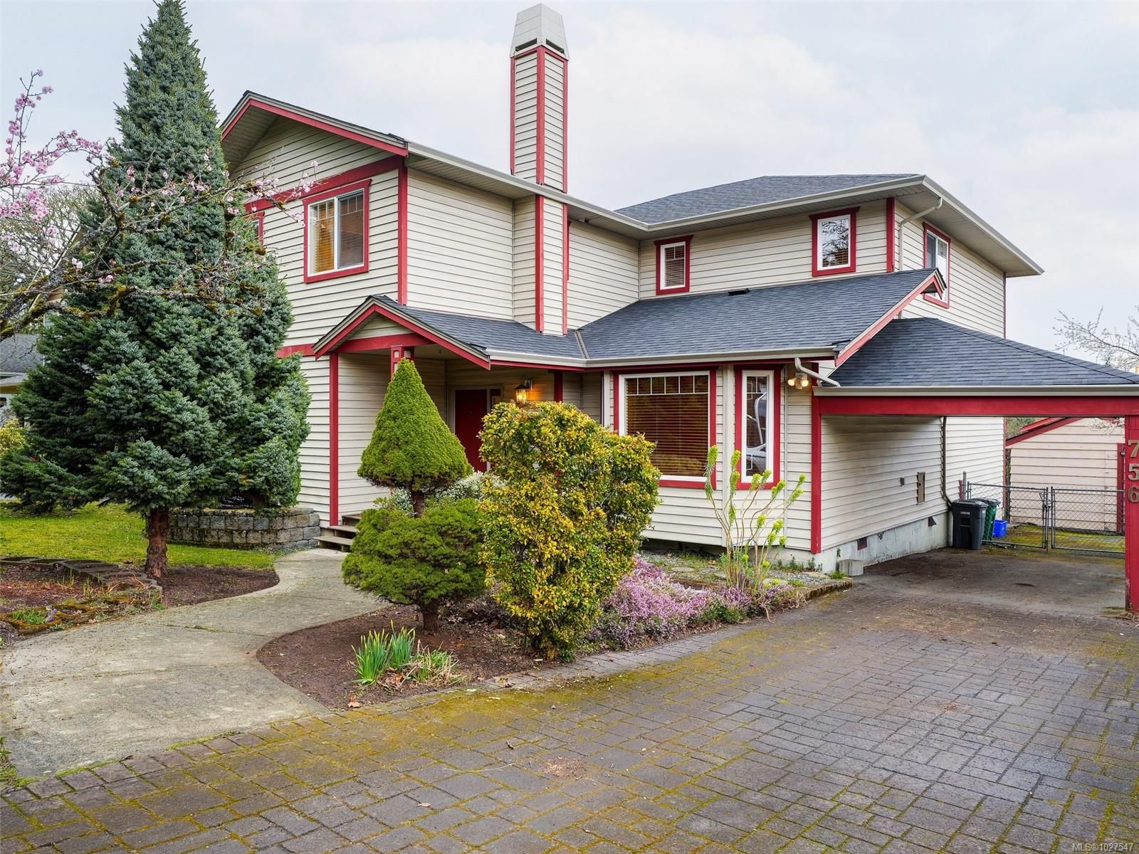{"zip":"V9A 2C1","area":"Capital Regional District","city":"Saanich","state":"BC","country":null,"district":null,"addressKey":"756newburystreetsaanich","streetName":"Newbury","unitNumber":null,"neighborhood":"SW Gorge","streetNumber":"756","streetSuffix":"St","communityCode":null,"streetDirection":null,"majorIntersection":null,"streetDirectionPrefix":null}