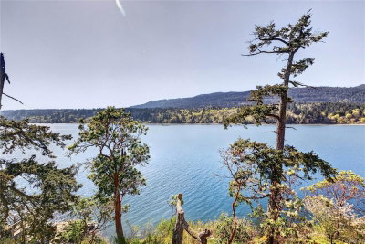 117 Morningside Rd, Salt Spring
