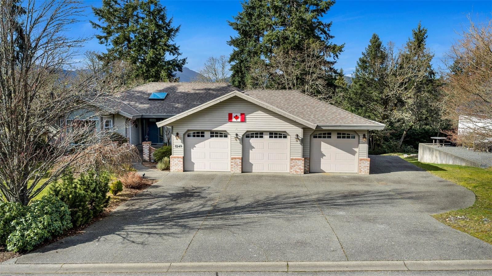 1249 Kathleen Dr