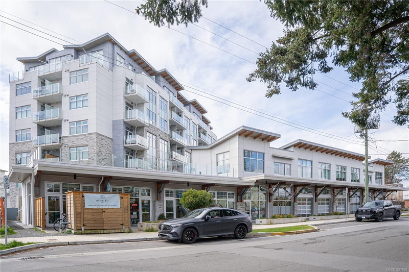 916 Lyall St #408, Esquimalt, British Columbia
