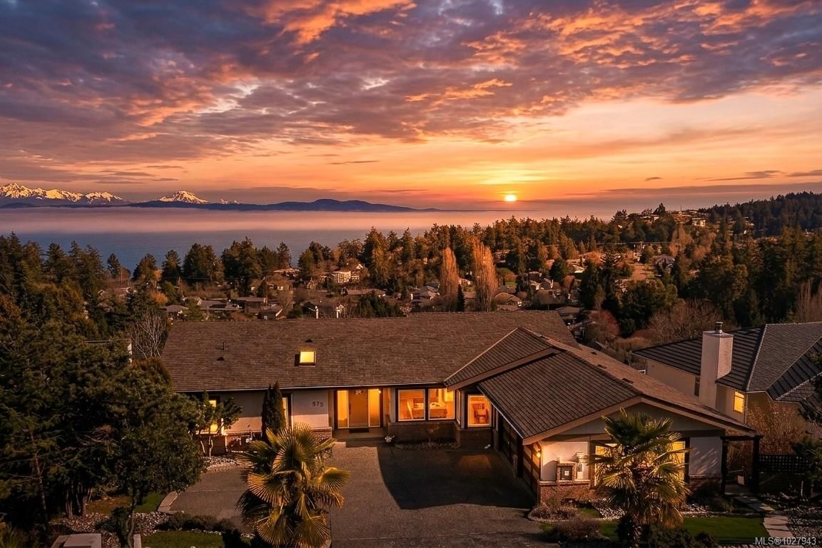 {"zip":"V8Y 2X2","area":"Capital Regional District","city":"Saanich","state":"BC","country":null,"district":null,"addressKey":"972seapearlplacesaanich","streetName":"Seapearl","unitNumber":null,"neighborhood":"SE Cordova Bay","streetNumber":"972","streetSuffix":"Pl","communityCode":null,"streetDirection":null,"majorIntersection":null,"streetDirectionPrefix":null}