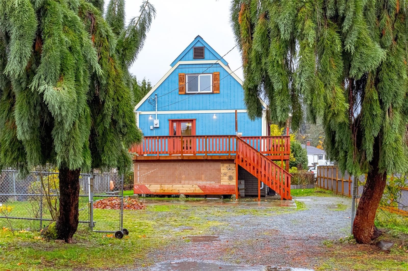 {"zip":"V0R 2G0","area":"Lake Cowichan, Town of","city":"Lake Cowichan","state":"BC","country":null,"district":null,"addressKey":"84lakeviewavenuelakecowichan","streetName":"Lakeview","unitNumber":null,"neighborhood":"Du Lake Cowichan","streetNumber":"84","streetSuffix":"Ave","communityCode":null,"streetDirection":null,"majorIntersection":null,"streetDirectionPrefix":null}