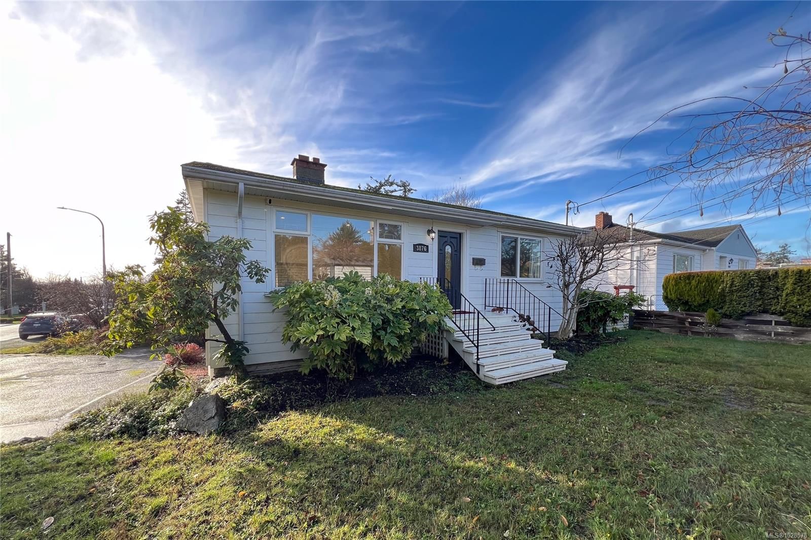 3876 Carey Rd