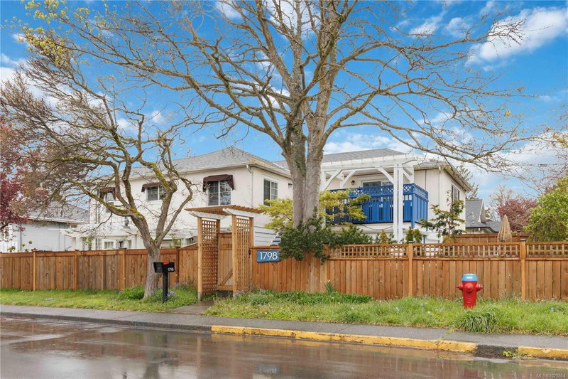 1796 Denman St, Victoria, British Columbia