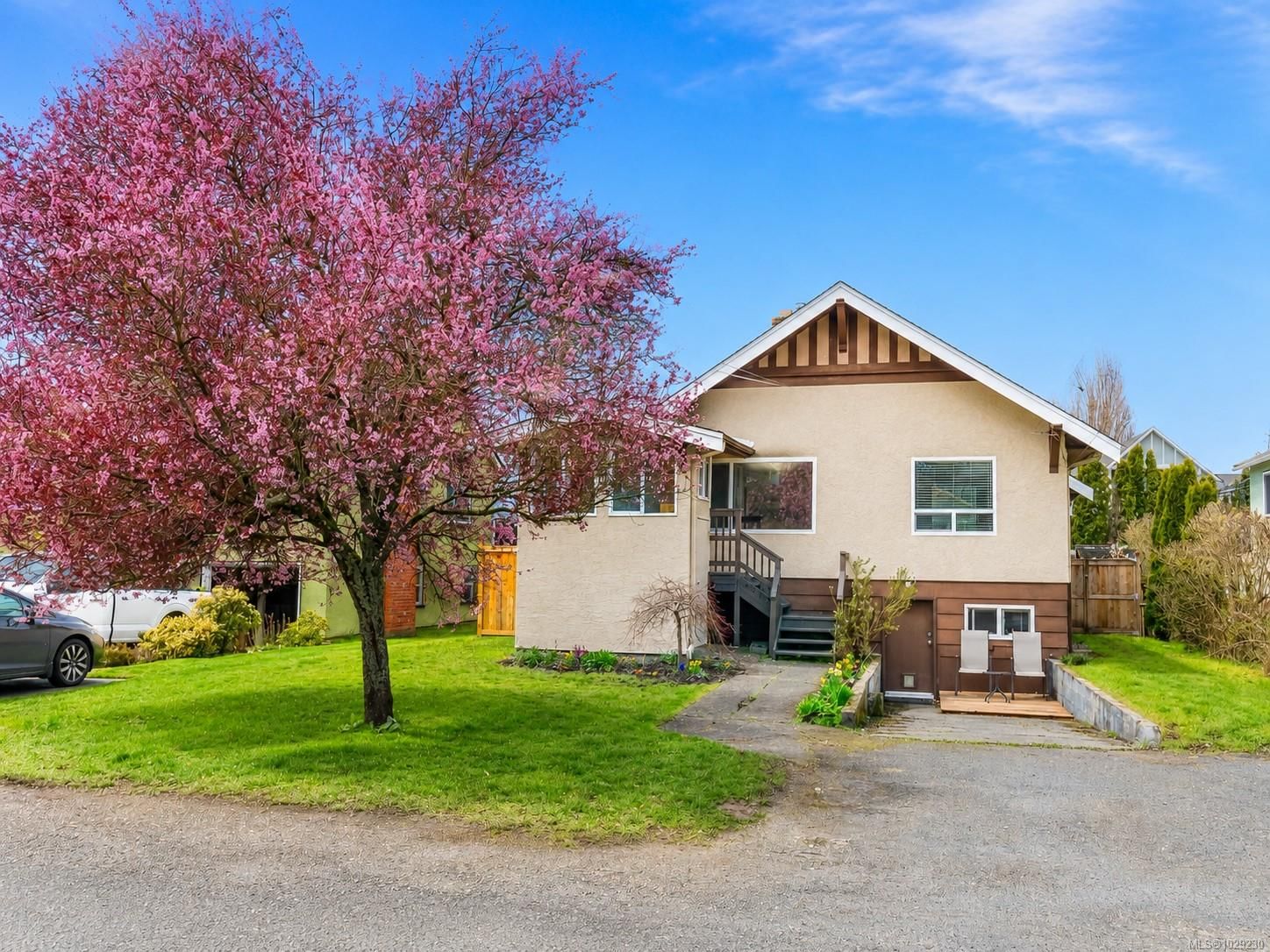 {"zip":"V9A 1W7","area":"Capital Regional District","city":"Saanich","state":"BC","country":null,"district":null,"addressKey":"3074earlgreystreetsaanich","streetName":"Earl Grey","unitNumber":null,"neighborhood":"SW Gorge","streetNumber":"3074","streetSuffix":"St","communityCode":null,"streetDirection":null,"majorIntersection":null,"streetDirectionPrefix":null}