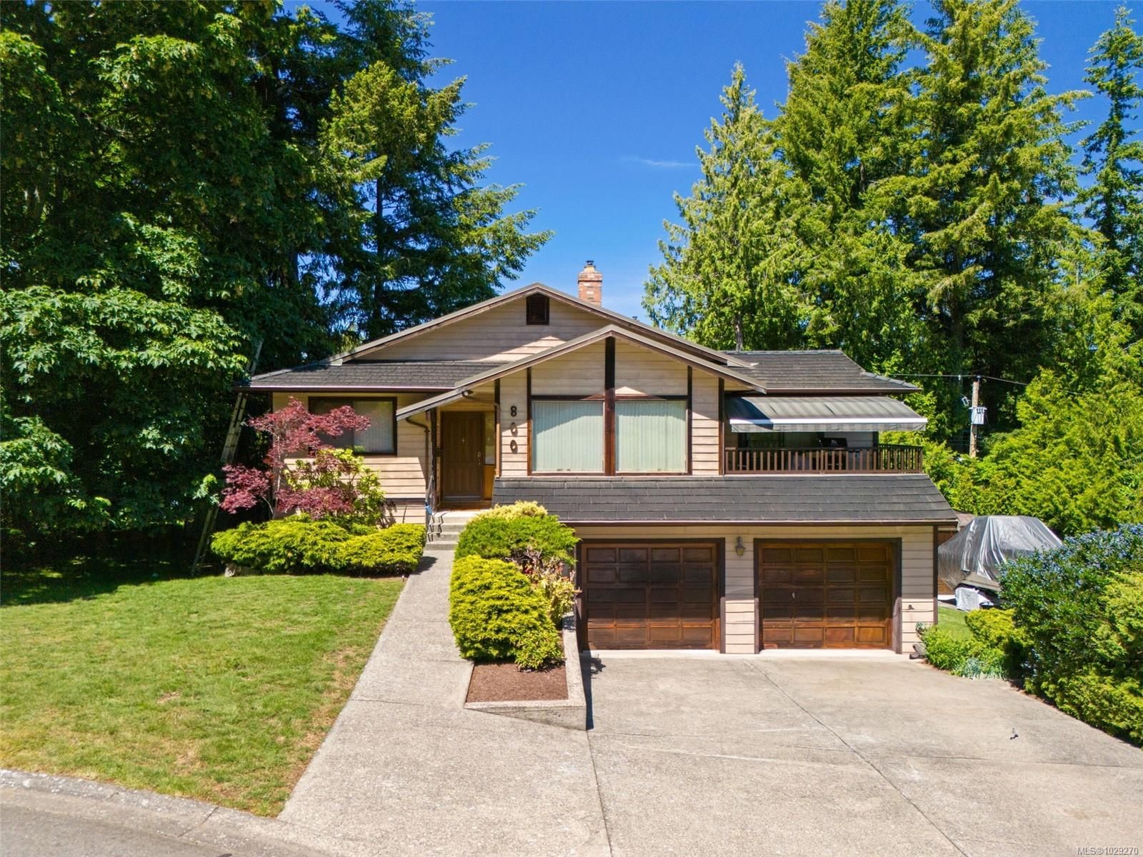 {"zip":"V8Y 2R4","area":"Capital Regional District","city":"Saanich","state":"BC","country":null,"district":null,"addressKey":"800seamistplacesaanich","streetName":"Seamist","unitNumber":null,"neighborhood":"SE Cordova Bay","streetNumber":"800","streetSuffix":"Pl","communityCode":null,"streetDirection":null,"majorIntersection":null,"streetDirectionPrefix":null}
