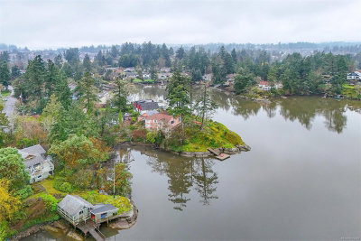 2898 Glenwood Ave, Saanich