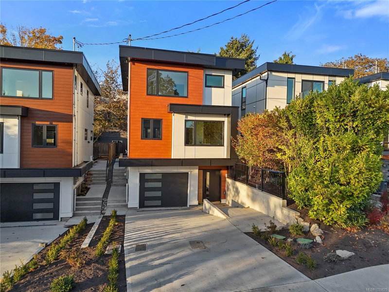 1342 Wood St, Esquimalt, British Columbia