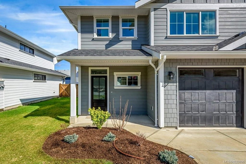 2580 Brookfield Dr #208, Courtenay, British Columbia