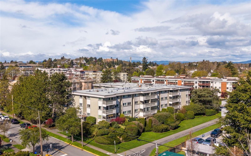 1525 Hillside Ave #401, Victoria, British Columbia
