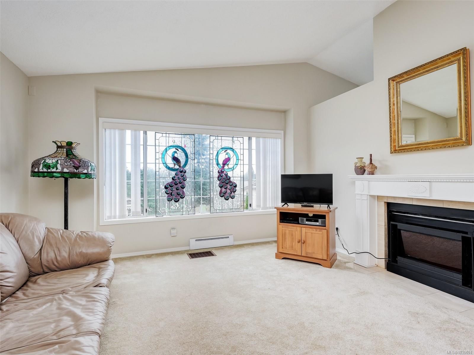 {"zip":"V8Y 2Y7","area":"Capital Regional District","city":"Saanich","state":"BC","country":null,"district":null,"addressKey":"31901kentwoodlanesaanich","streetName":"Kentwood","unitNumber":"31","neighborhood":"Falcon Ridge Estates","streetNumber":"901","streetSuffix":"Lane","communityCode":null,"streetDirection":null,"majorIntersection":null,"streetDirectionPrefix":null}