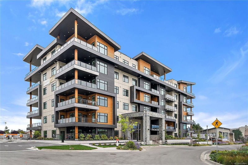 2520 Hackett Cres #201, Central Saanich, British Columbia