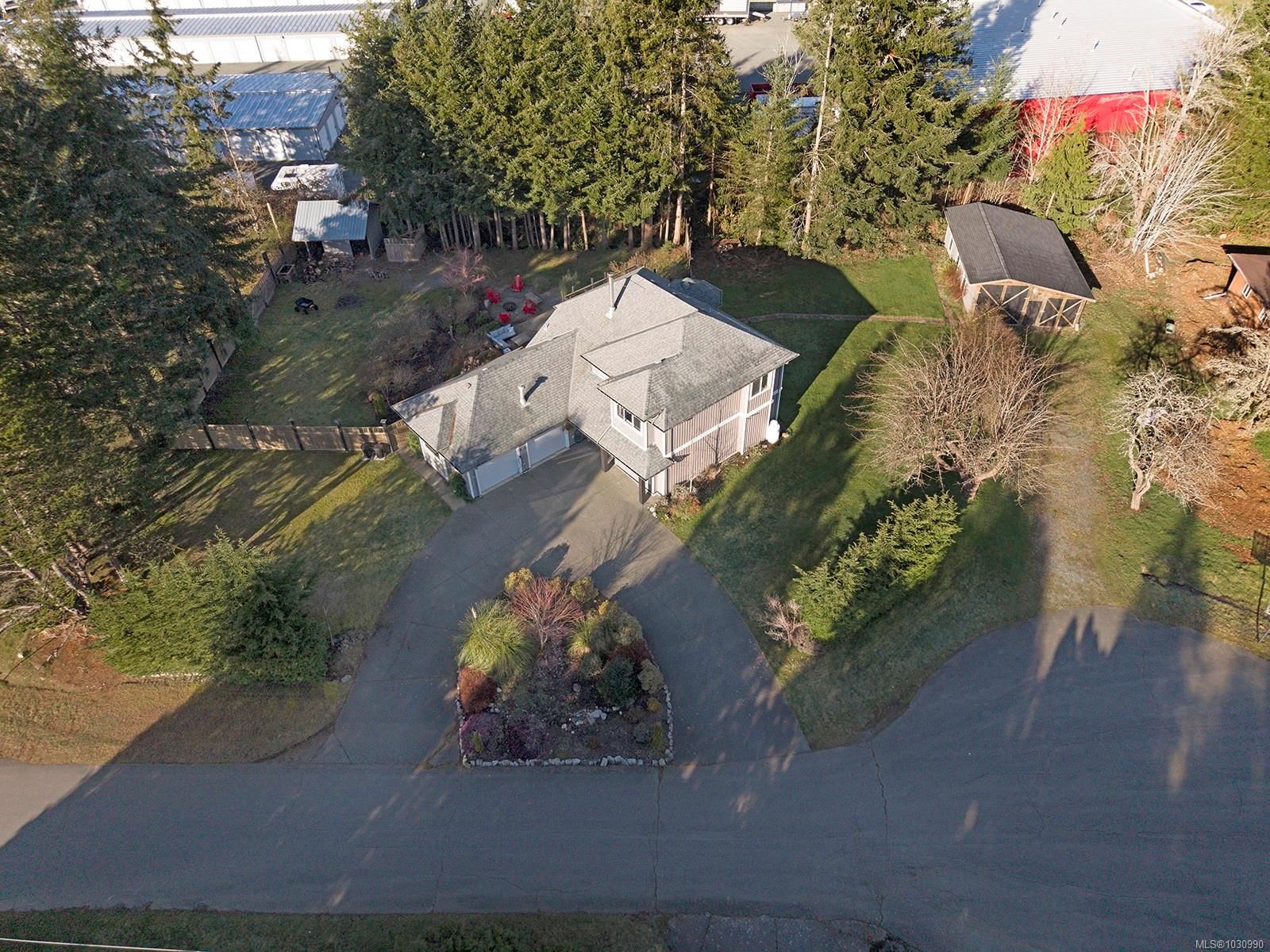 1669 Essex Pl property photo