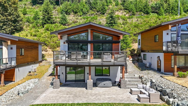 7477 Cottage Way, Lake Cowichan, British Columbia