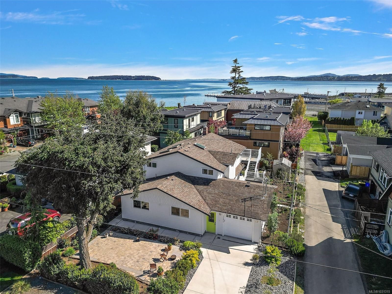 {"zip":"V8L 1V4","area":"Capital Regional District","city":"Sidney","state":"BC","country":null,"district":null,"addressKey":"2485orchardavenuesidney","streetName":"Orchard","unitNumber":null,"neighborhood":"Si Sidney South-East","streetNumber":"2485","streetSuffix":"Ave","communityCode":null,"streetDirection":null,"majorIntersection":null,"streetDirectionPrefix":null}