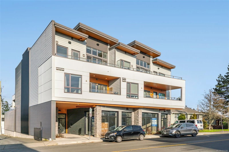 113 Hirst Ave E #203, Parksville, British Columbia