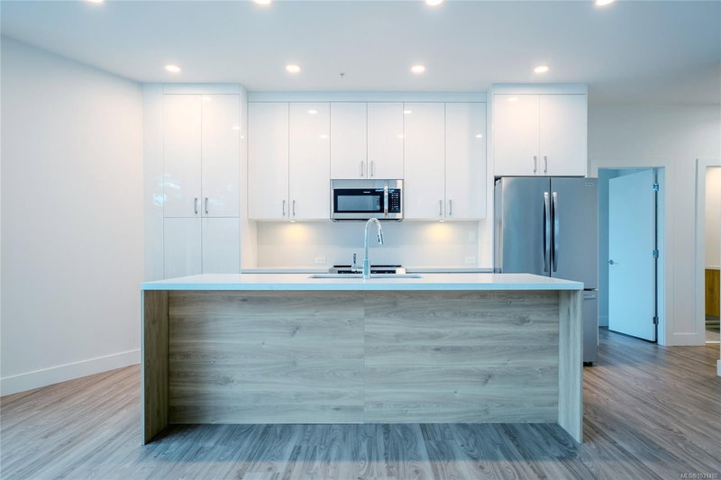 6320 Sentinal Dr #104, Nanaimo, British Columbia