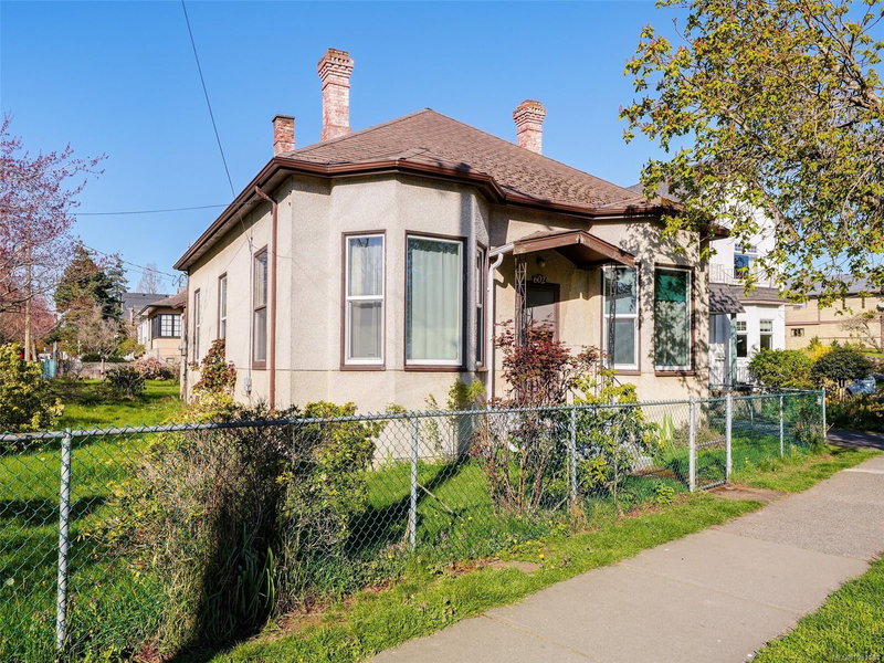 602 Craigflower Rd, Victoria, British Columbia