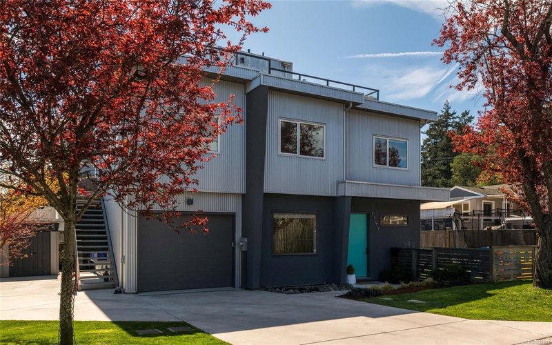 1197 Bewdley Ave, Esquimalt, British Columbia