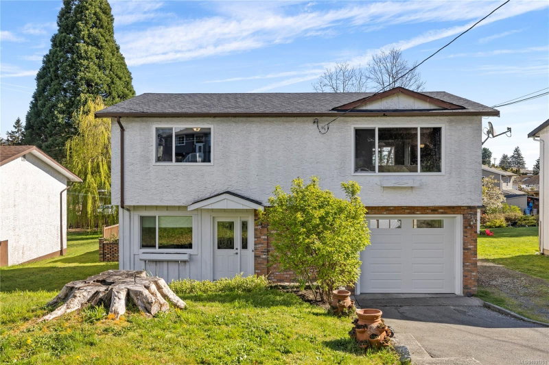 1161 Stillin Dr, Ladysmith, British Columbia