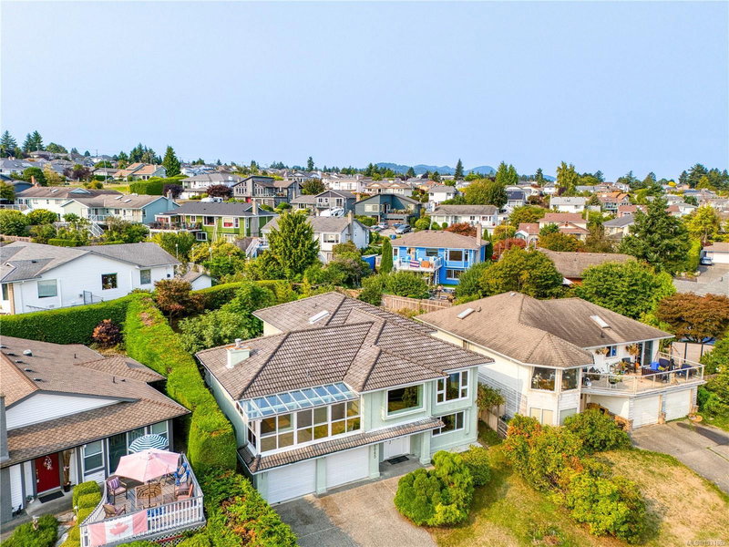 6045 Icarus Dr, Nanaimo, British Columbia