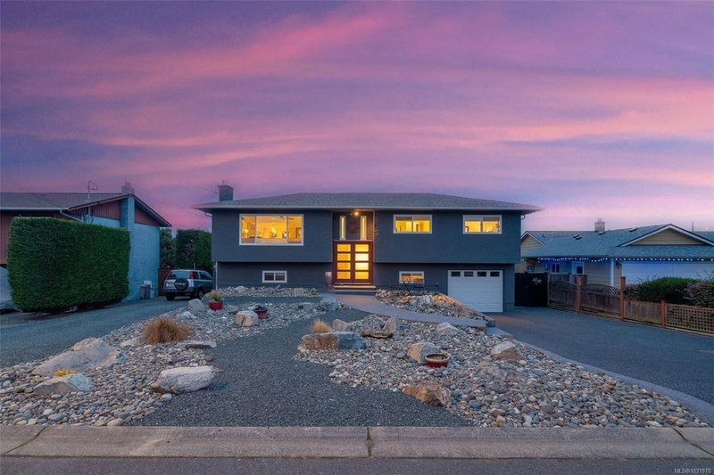 214 Cameron St, Parksville, British Columbia