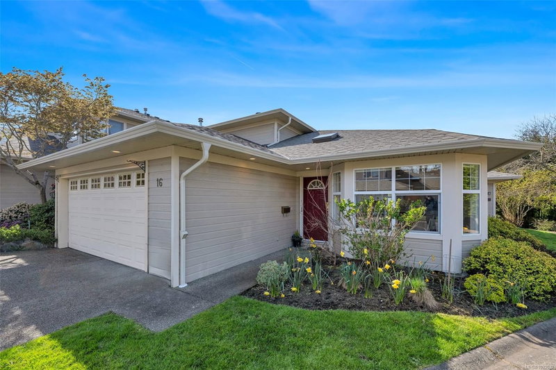 4383 Torquay Dr #16, Saanich, British Columbia