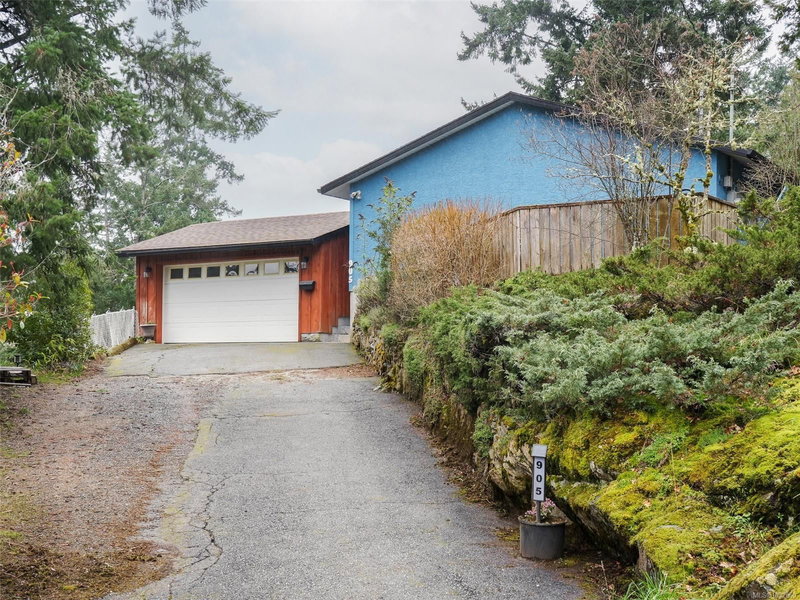 905 Gade Rd, Langford, British Columbia
