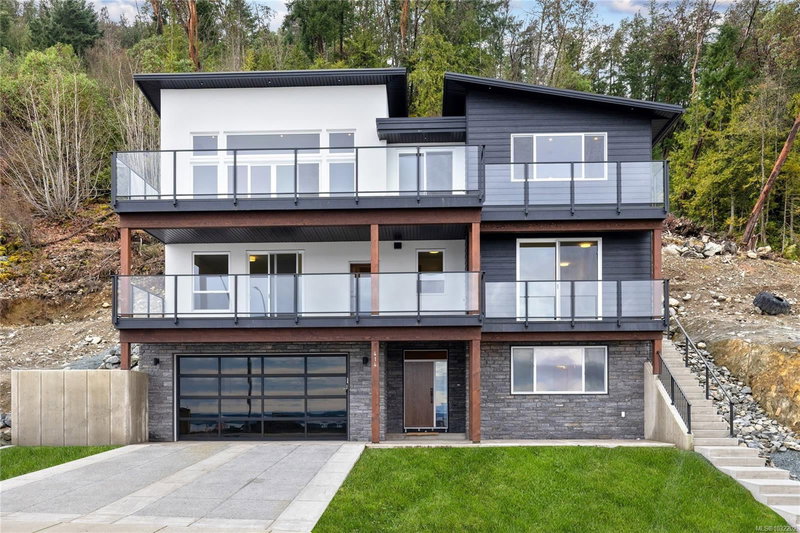 414 Thetis Dr, Ladysmith, British Columbia