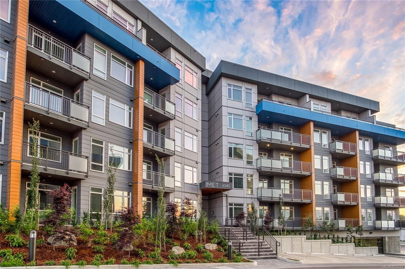 6540 Metral Dr #103, Nanaimo, British Columbia
