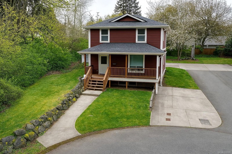 6146 Ryall Rd #4, Duncan, British Columbia