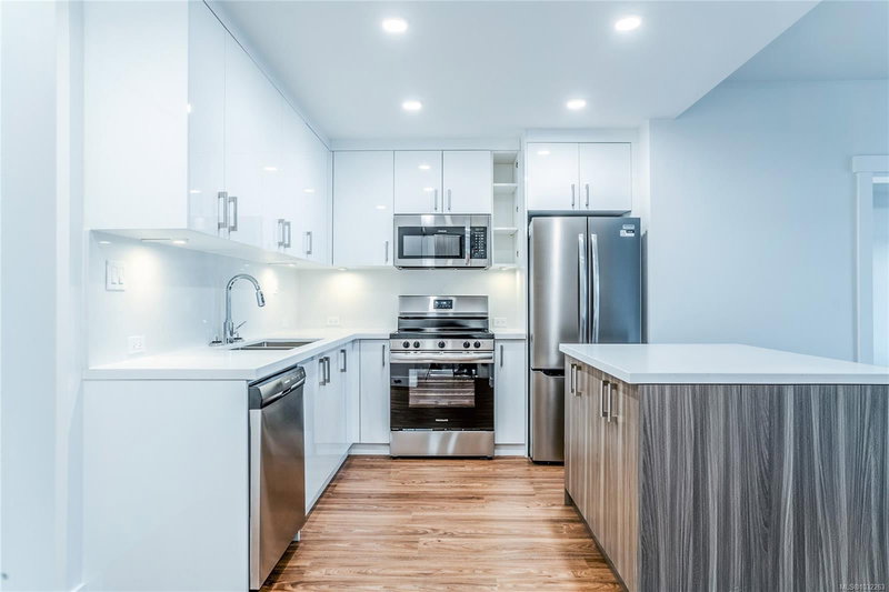 6320 Sentinal Dr #207, Nanaimo, British Columbia