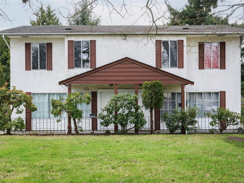 1725 Feltham Rd #A & B, Saanich, British Columbia