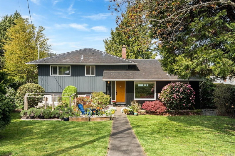 836 Elrick Pl, Esquimalt, British Columbia