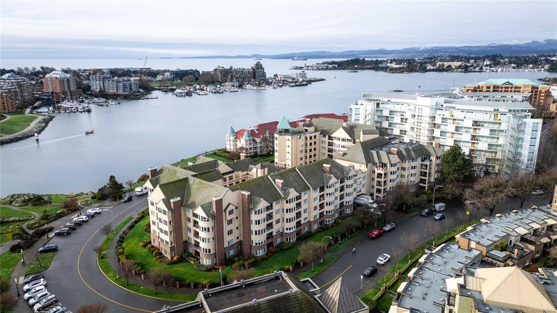 50 Songhees Rd #618, Victoria, British Columbia