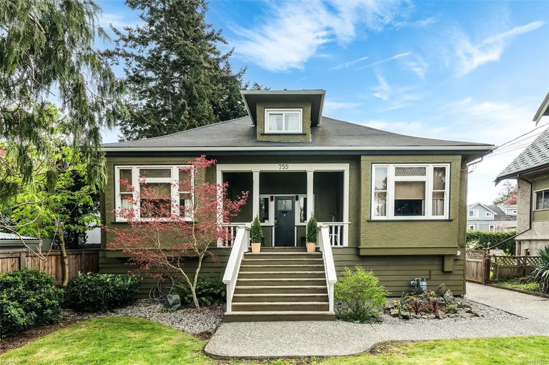 755 Wilson St, Victoria, British Columbia
