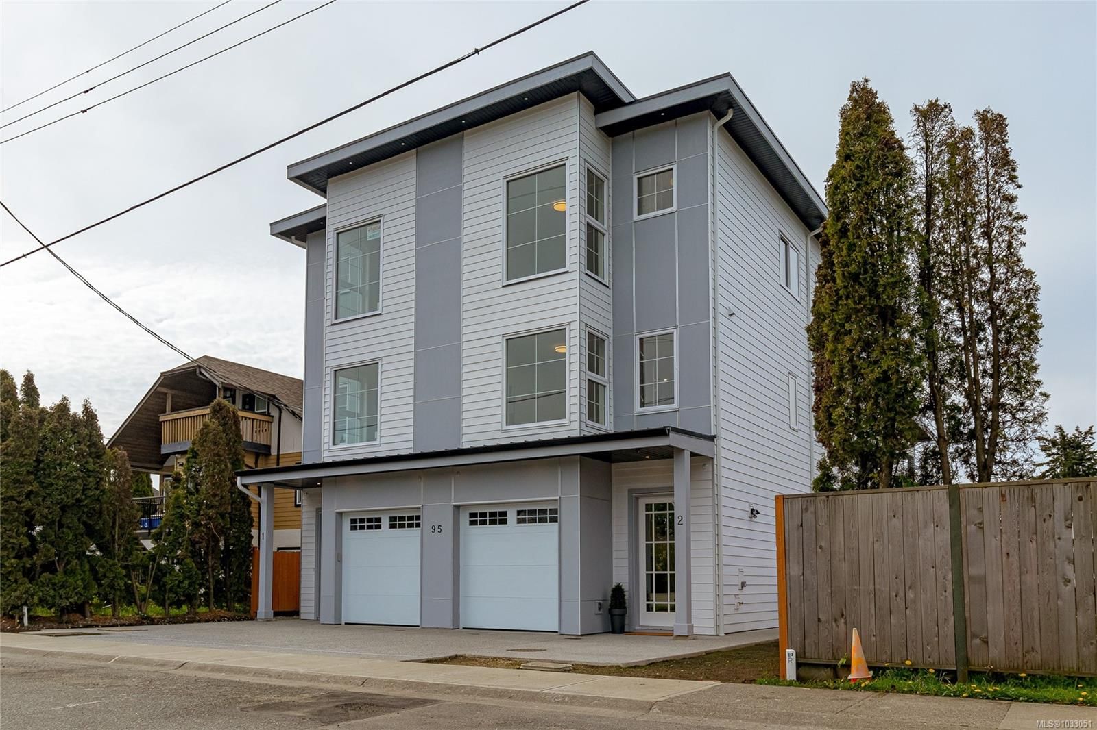 # 3 95 Battleford Ave