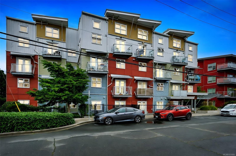 787 Tyee Rd #204, Victoria, British Columbia