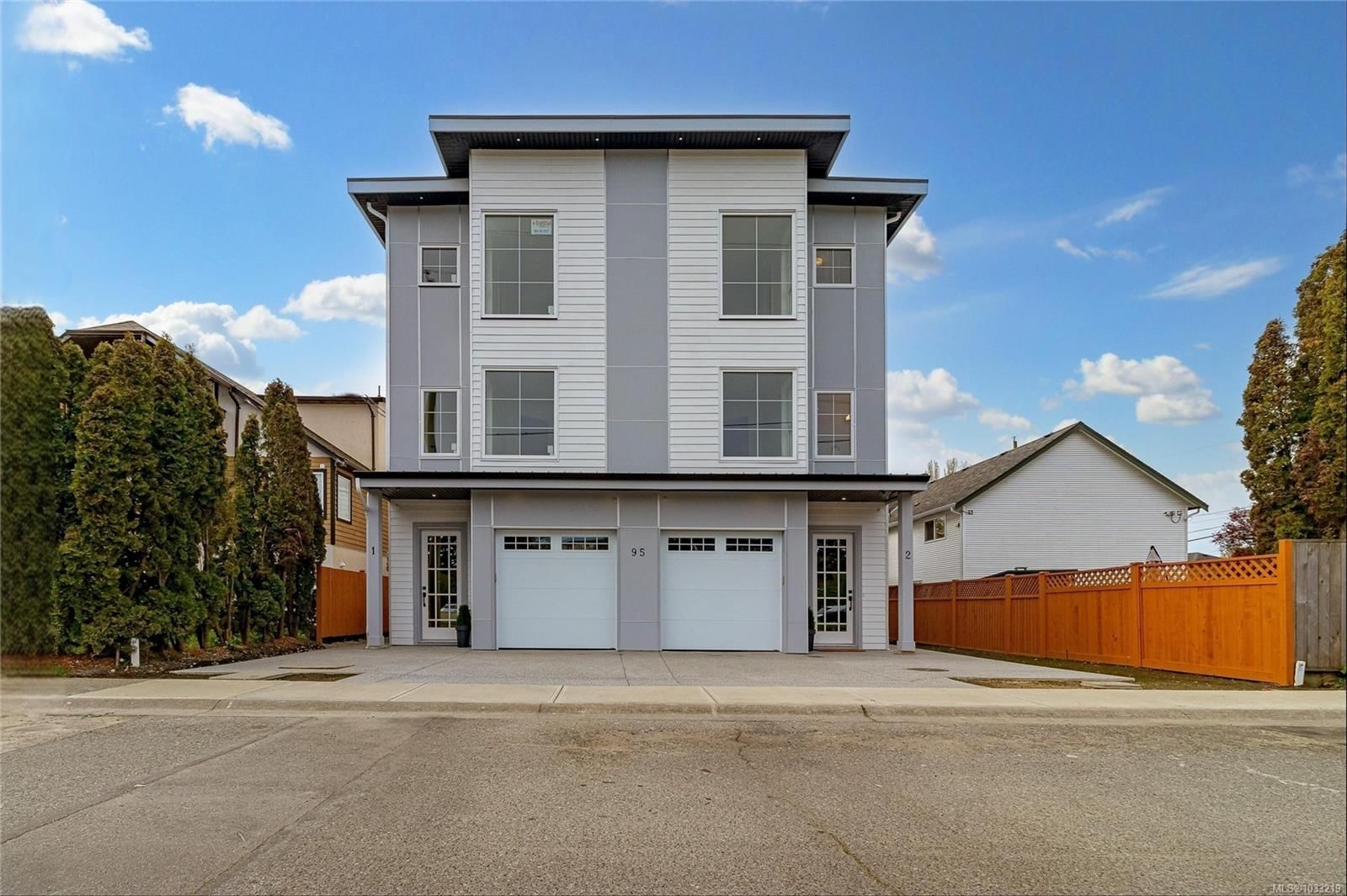# 2 95 Battleford Ave