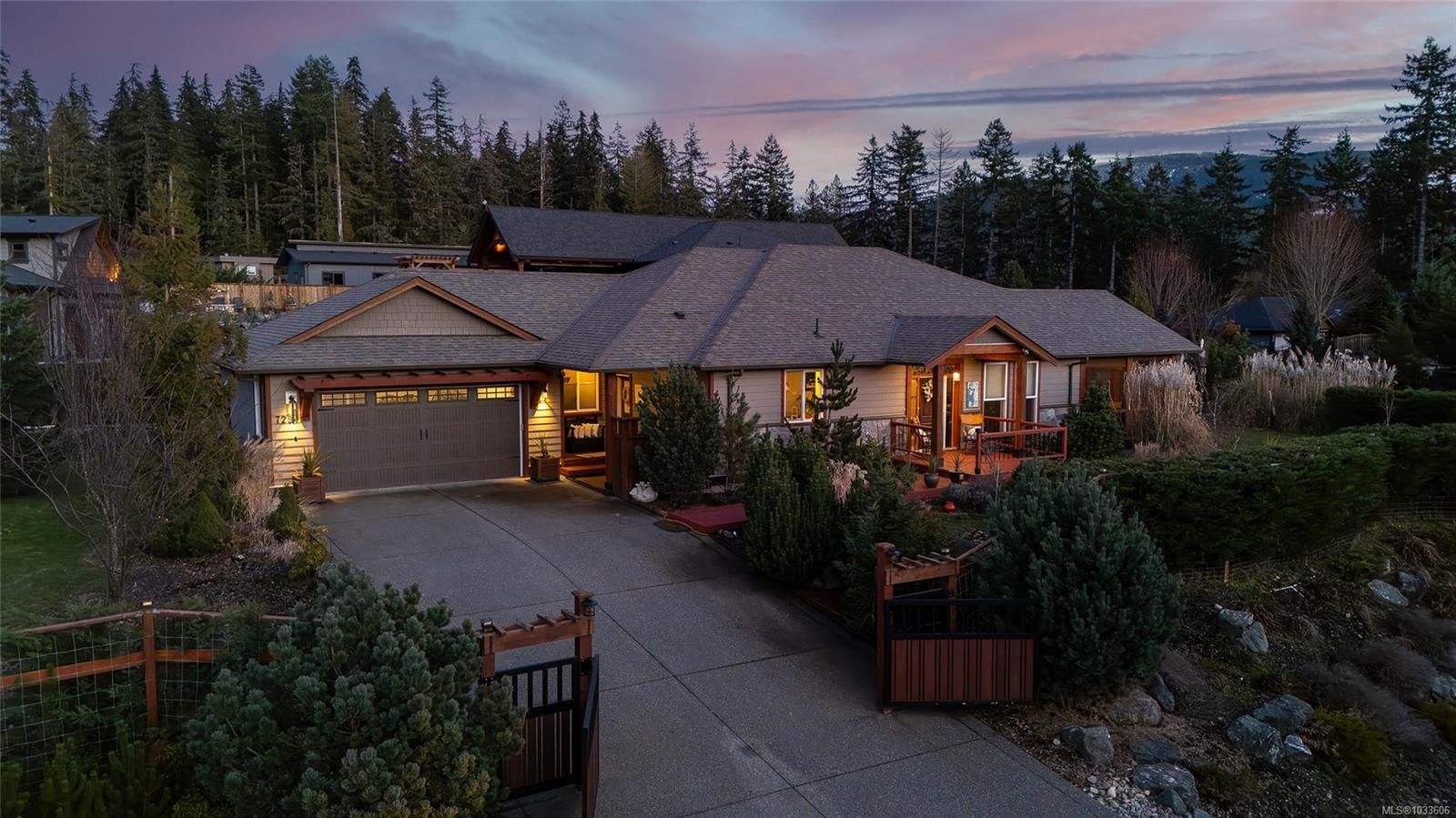 {"zip":"V0R 2G1","area":"Cowichan Valley Regional District","city":"Lake Cowichan","state":"BC","country":null,"district":null,"addressKey":"7284lakefrontdrivelakecowichan","streetName":"Lakefront","unitNumber":null,"neighborhood":"Du Lake Cowichan","streetNumber":"7284","streetSuffix":"Dr","communityCode":null,"streetDirection":null,"majorIntersection":null,"streetDirectionPrefix":null}
