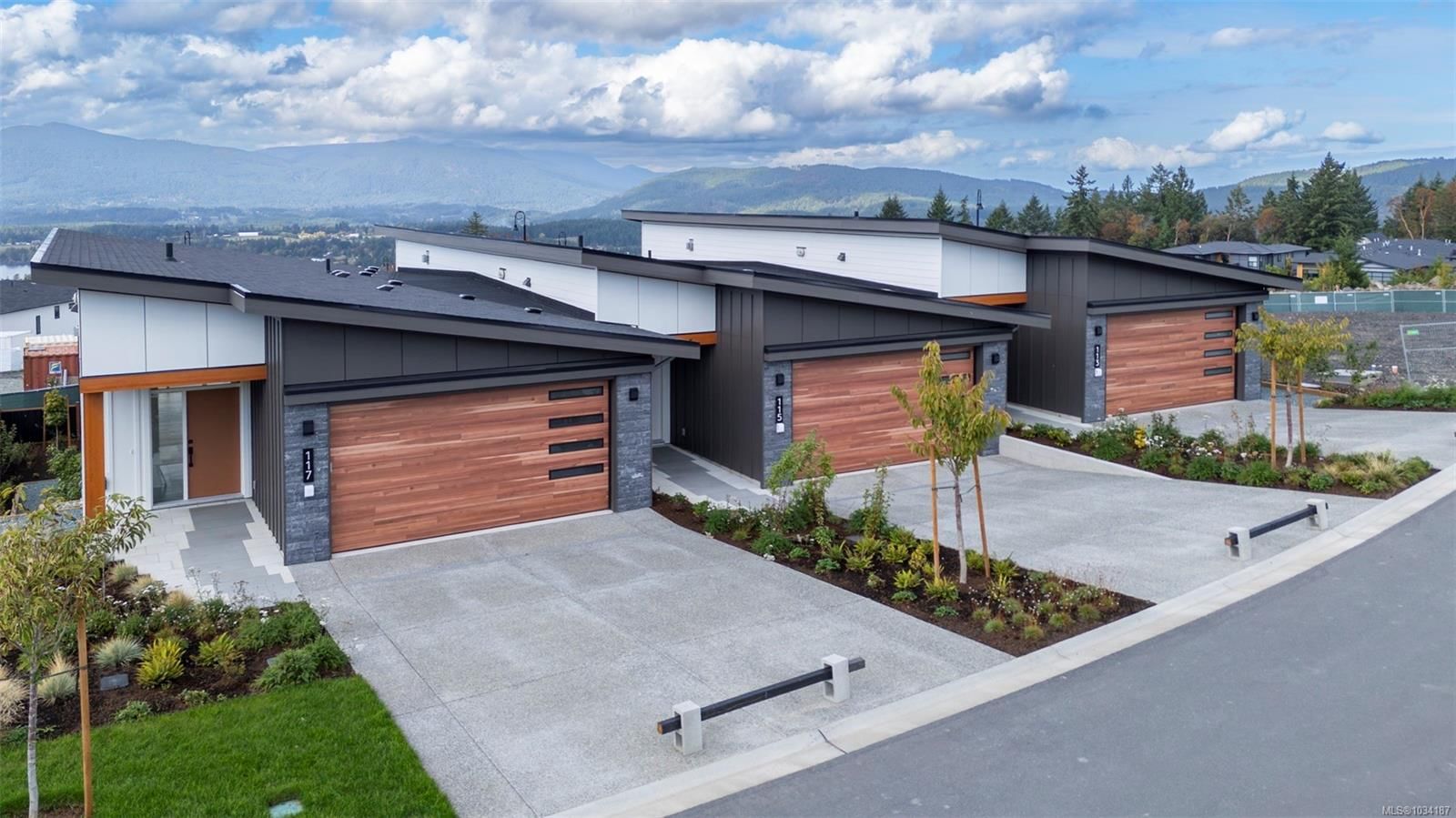 {"zip":"V9L 0G1","area":"North Cowichan, Municipality of","city":"Duncan","state":"BC","country":null,"district":null,"addressKey":"1213116woodrushdriveduncan","streetName":"Woodrush","unitNumber":"121","neighborhood":"Vista","streetNumber":"3116","streetSuffix":"Dr","communityCode":null,"streetDirection":null,"majorIntersection":null,"streetDirectionPrefix":null}
